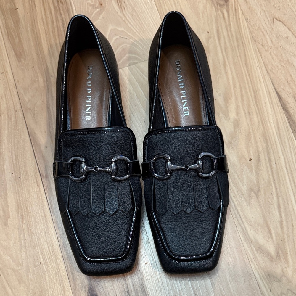 Donald J. Pliner Kiltie Black Leather Women’s loafers